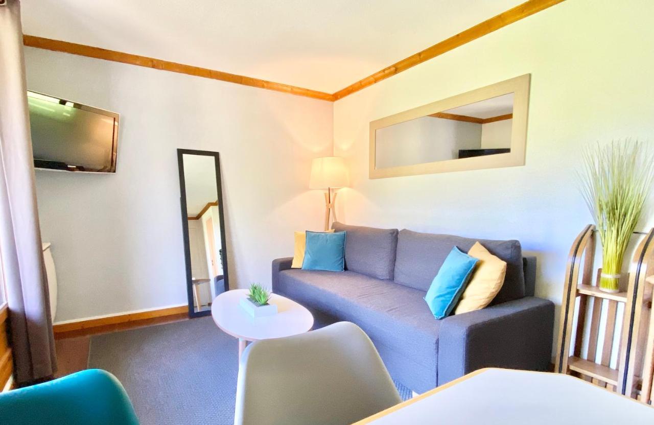 Super-besse T2 Avec Piscine Chauffee & Parking Couvert Apartment Besse-et-Saint-Anastaise
